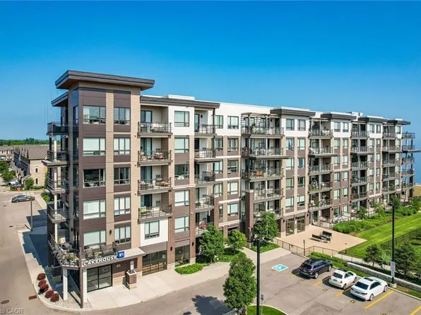 40 Esplanade Ln #409, Grimsby, ON L3M 0G9
