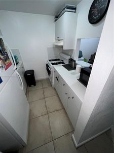 1305 W 53rd St APT 430, Hialeah, FL, 33012