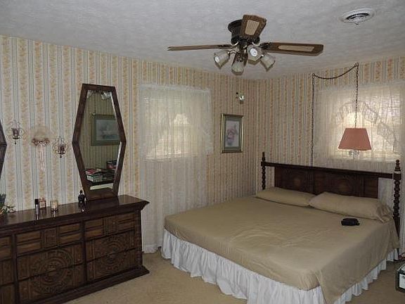 4th image of 123 Sycamore Dr