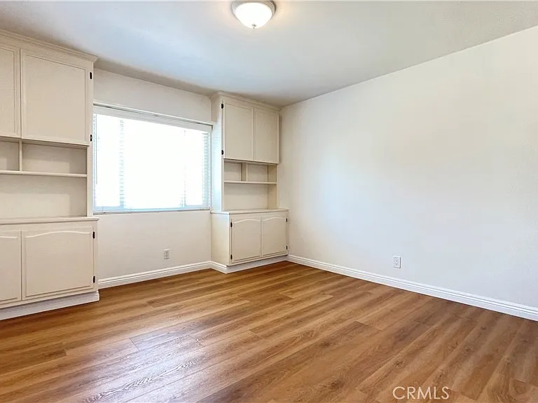 2085 Arbor Cir — Photo 32