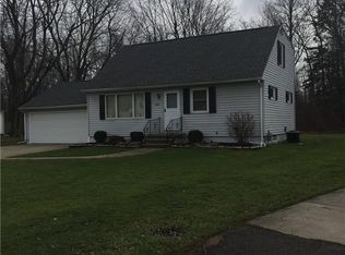 4647 Tomaka Dr, Hamburg, NY 14075