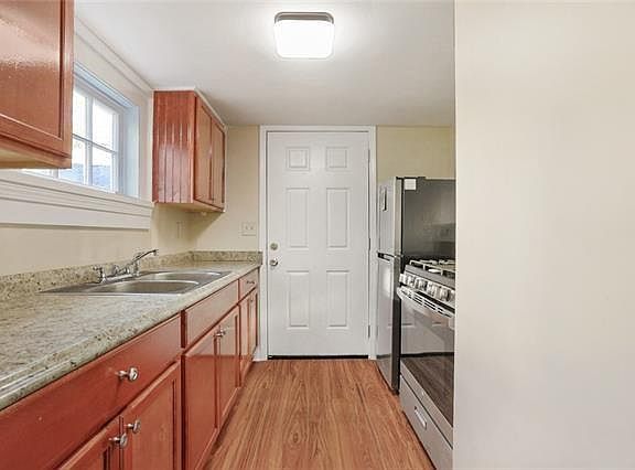3rd image of 4223 Saint Charles Ave #C