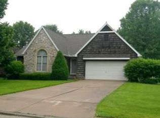 2780 Parkway Ct, Galesburg, IL 61401