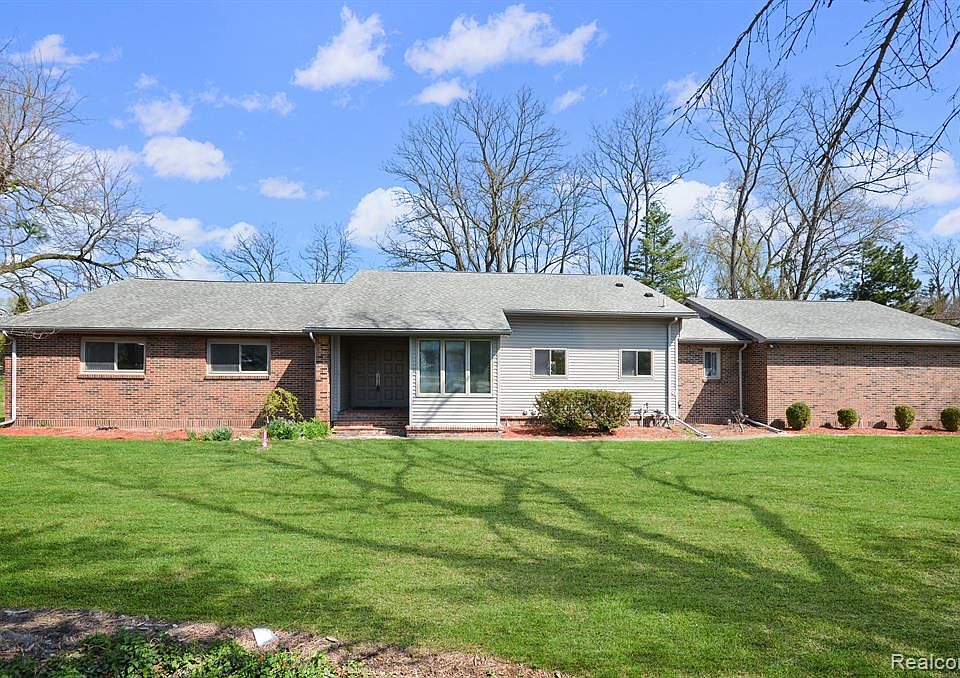 6470 Golfview Dr, Bloomfield Hills, MI 48301 MLS 20230032067 Zillow