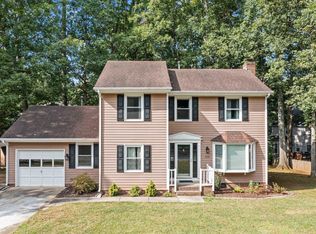 712 Trappers Run Dr, Cary, NC 27513