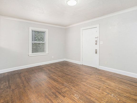 4th image of 5411 Paseo Blvd