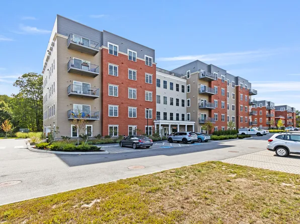 75 McAuley Way #304, Portland, ME 04103