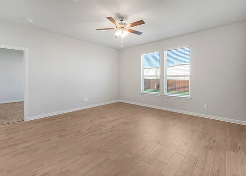 1906 Bluebonnet Ln Photo 1