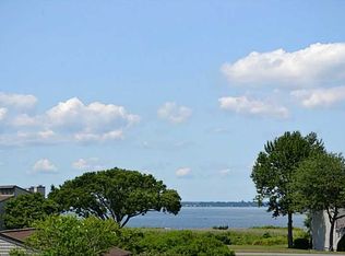 109 Windward Ln, Bristol, RI 02809