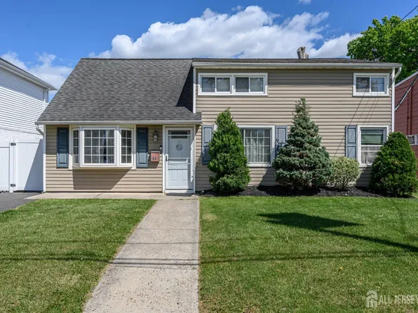86 Leber Ave, Carteret, NJ 07008