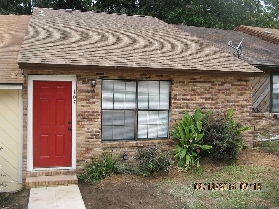 1st image of 109 Boardwalk Ln