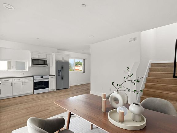 5th image of 1841 S Longwood Ave #1/2