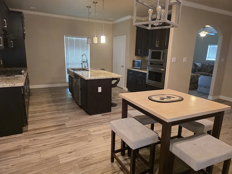 4520 Rockwood Dr — Photo 8