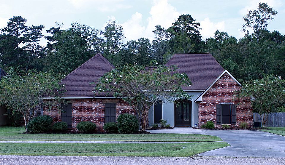 1st image of 32833 Briar Oak Dr