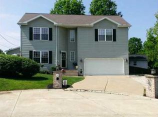 213 Nicole Dr, Hurricane, WV 25526