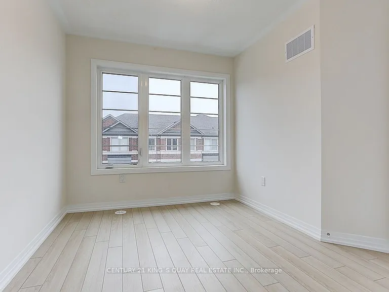 37 Sissons Way — Photo 33