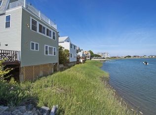 33 Bay St, Hull, MA 02045