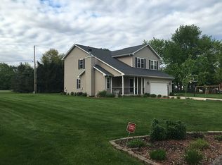 309 W Broadway St, Ogden, IL 61859