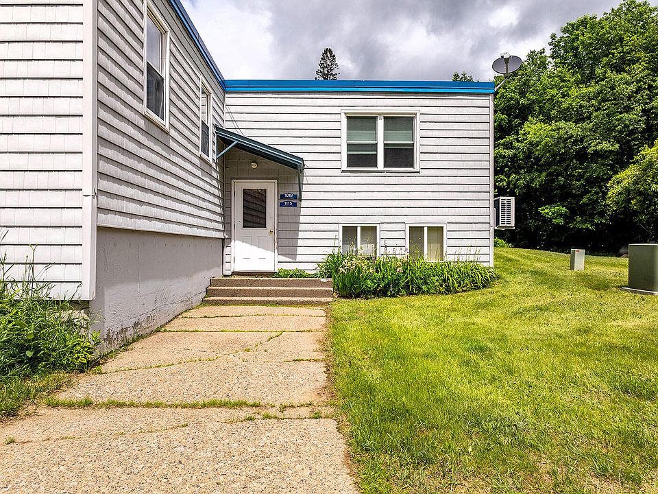 1st image of 1115 Valley Crossing #1115