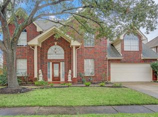 1808 Oakleaf Cir, Pearland, TX 77581