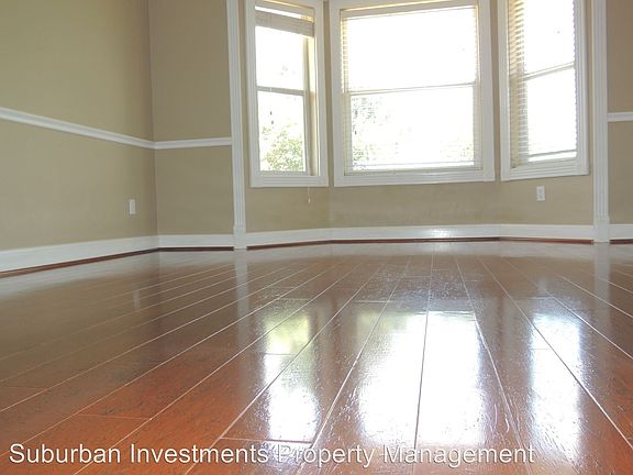 3rd image of 1804 Briarton Ln N