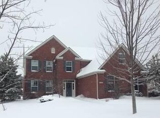 7025 Oakhurst Ridge Rd, Clarkston, MI 48348