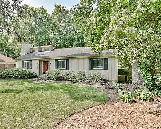 2nd image of 7900 Scottwood Trl