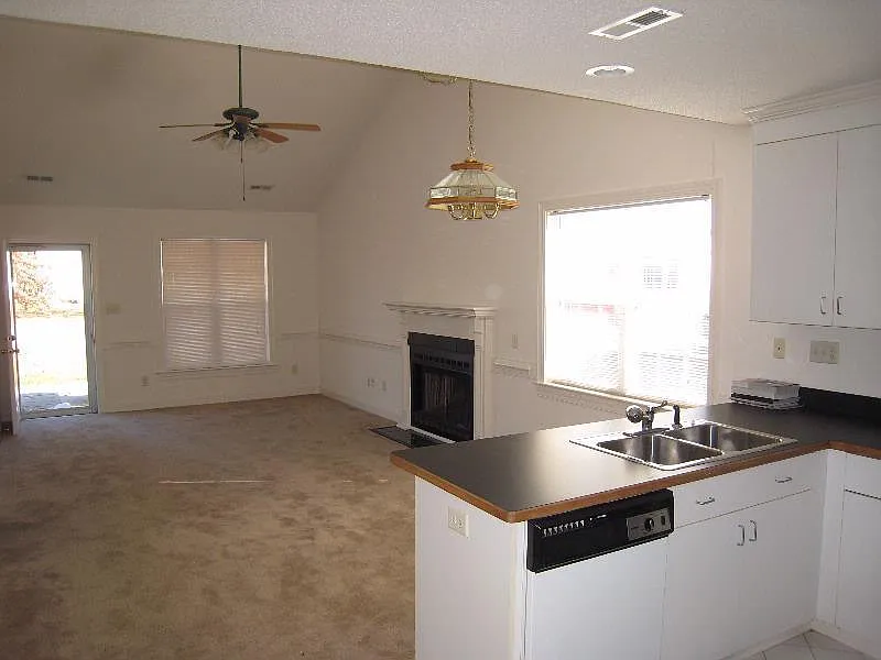 4203-A Ashbrook Drive — Photo 3