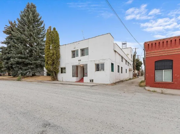 424 W 4th St, Newport, WA 99156