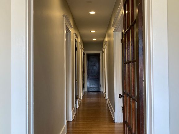 4th image of 103 Crescent Ct #B
