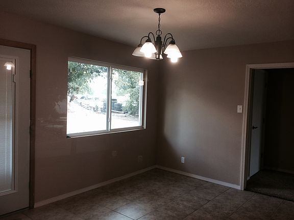 3rd image of 243 Appaloosa Dr SE