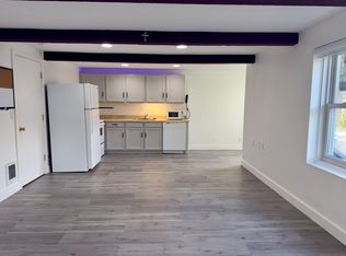 24 NW Brook St, Newport, OR 97365