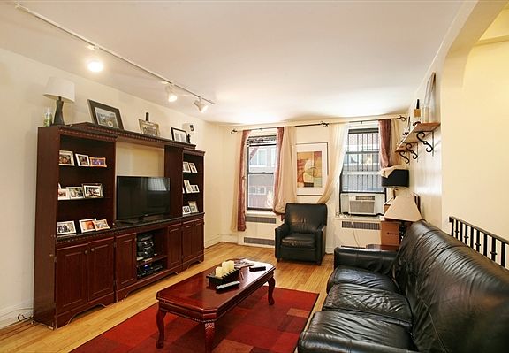 3rd image of 119 W 96th St #1H