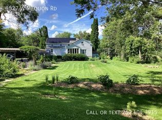 8527 W Mequon Rd, Mequon, WI 53097