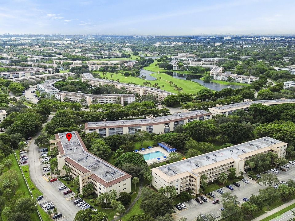 1st image of 2401 Antigua Circle #C4