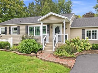 3760 Morefield Rd, Hermitage, PA 16148