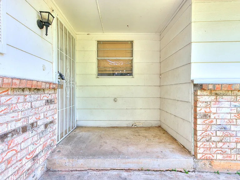 8814 NE 13th St — Photo 42