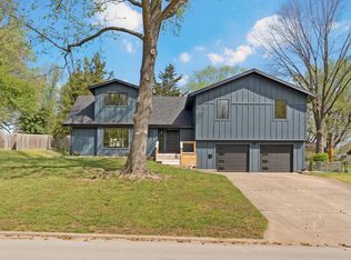 2145 E Shady Glen Dr, Springfield, MO 65804