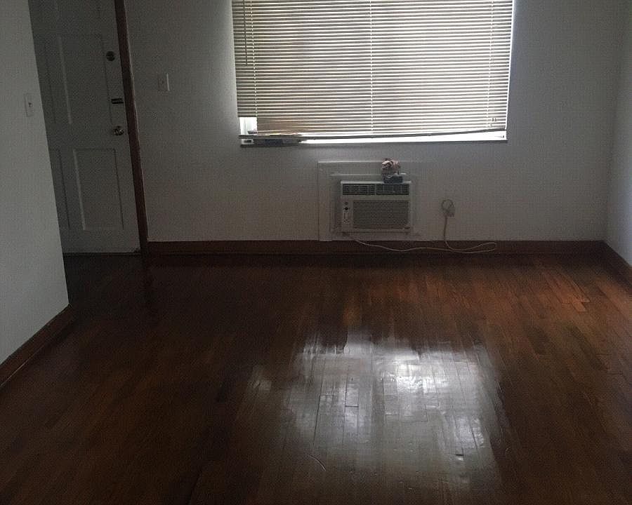 1st image of 713 Orchard St