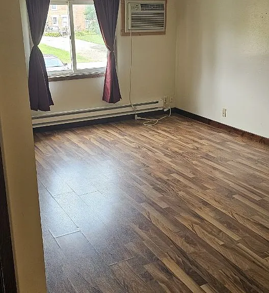 106 Mechanic St #6 — Photo 1