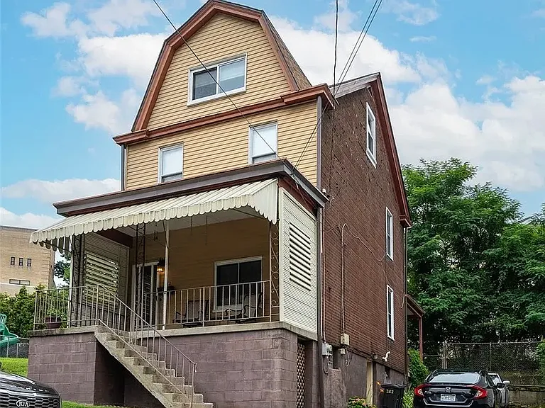 262 Dunseith St — Photo 1