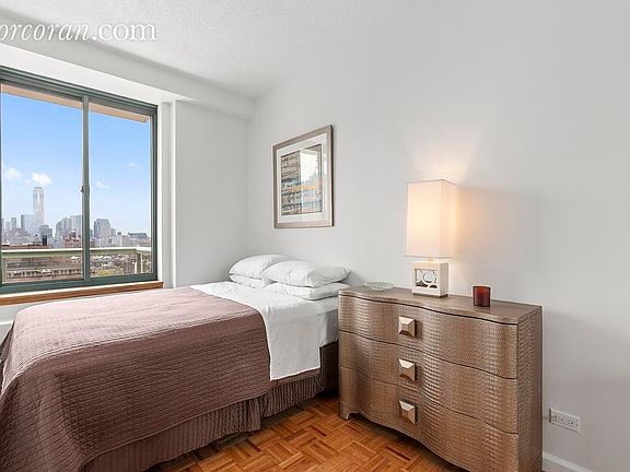 2nd image of 22-26 W 15th St APT 17J