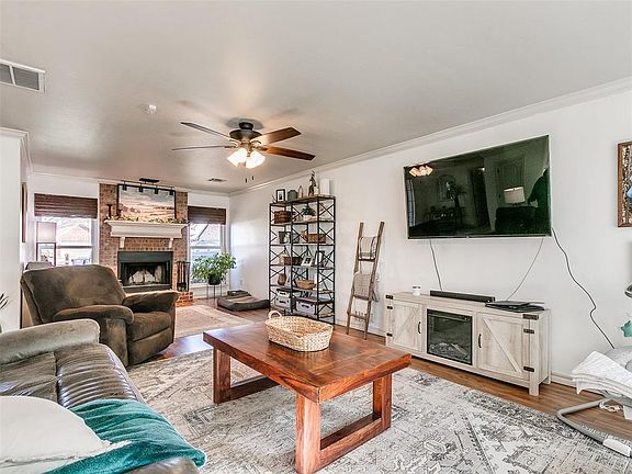 5th image of 4605 Elk Creek Dr