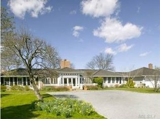 219 Centre Island Rd, Oyster Bay, NY 11771