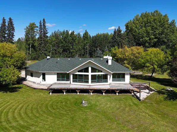 6701 N 15th Ave, Edson, AB T7E 1S3