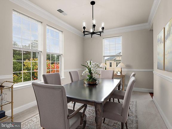 4th image of 2530 Kensington Gdns Unit 406
