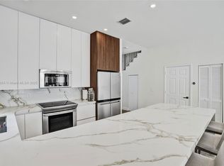 2851 SW 38th Ct, Miami, FL 33134