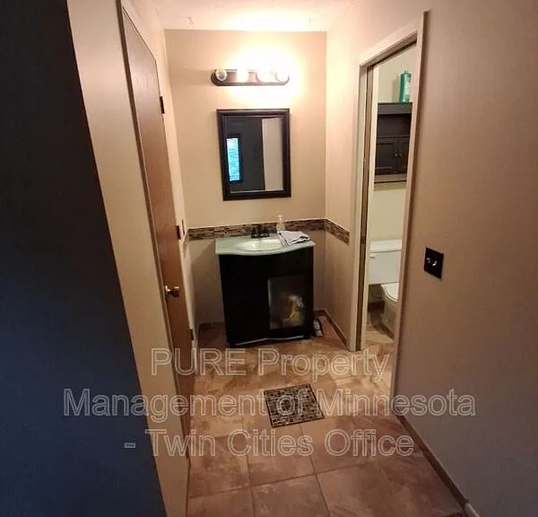 5231 Balmoral Ln — Photo 16