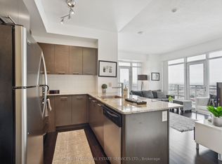 360 Square One Dr #2711, Mississauga, ON L5B 0G7