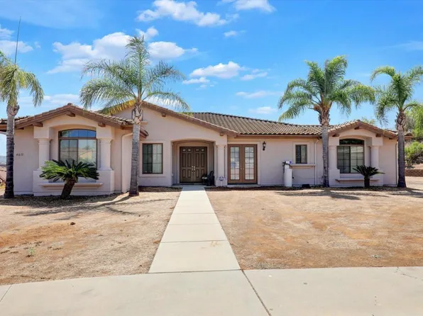 4009-11 Flowerwood Ln, Fallbrook, CA 92028